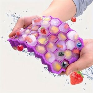 Hot Selling Easy-Release Wine Whiskey Silicone Ice Cube Mold Honeycomb Silicone Ice Tray Mold for Small Ice Makers in Freezers - Product Image 1