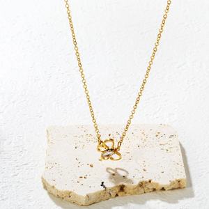 สร้อยคอจี้ผีเสื้อสแตนเลสสตีลแบบกลวงประดับเพชรคิวบิกเซอร์โคเนีย ดีไซน์สวยงาม กันน้ำ พร้อมสายสร้อยเชื่อมต่อ - Product Image 3