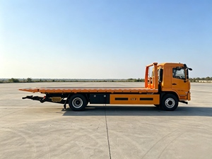 Promotion : Camion de <span class=keywords><strong>remorquage</strong></span> à plateau plat 4x2, direct usine, avec plateforme hydraulique antidérapante pour le sauvetage routier et les dépannages en bord de route - Product Image 3