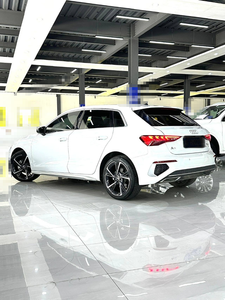 <span class=keywords><strong>AUDI</strong></span> <span class=keywords><strong>2023</strong></span> <span class=keywords><strong>A3</strong></span> <span class=keywords><strong>SPORTBACK</strong></span> 1.4TFSI 35TFSI FASHION SPORT EDITION (FACELIFT) TRANSMISSION AUTOMATIQUE D'OCCASION MODÈLE DE LUXE ESSENCE - Product Image 4