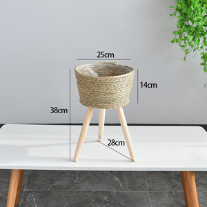 Pots à fleurs en rotin tressé style nordique avec pieds en bois pour la décoration intérieure - Product Image 4