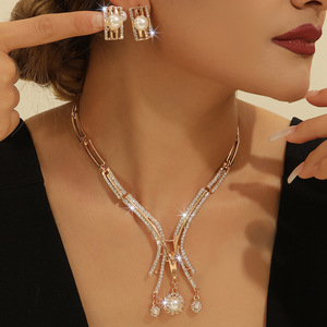 Ensemble collier et boucles d'oreilles en perles et diamants, créatif et haut de gamme, pour la mode transfrontalière OEM - Product Image 1