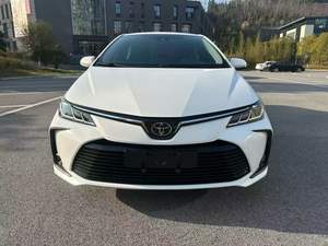 Usado para <span class=keywords><strong>Caldina</strong></span>, caja de cambios automática, tracción delantera, 5 asientos de cuero, techo solar oscuro, faros LED, cámara trasera, neumáticos R16, volante a la izquierda - Product Image 1