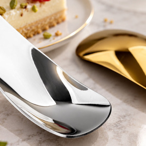 Cuillère à dessert polie miroir en acier inoxydable, design monobloc, pour la restauration, l'hôtellerie et la vente en gros aux cafés - Product Image 4