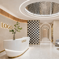 Ensemble de mobilier sur mesure pour salon de beauté : vitrine, comptoir d'accueil, design intérieur de magasin pour boutique de maquillage