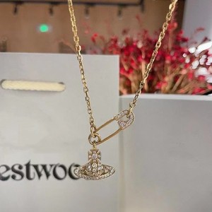 Colliers Saturne en Acier Inoxydable de Haute Qualité, Broches Figaro Serties de Zircons, Bijoux Personnalisés Unisexe Tendance et de Luxe – Vente en Gros - Product Image 5