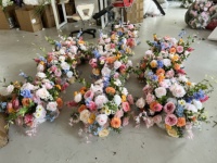 L-R476 Boule de fleurs artificielles bordeaux personnalisée à prix ultra bas pour la décoration de mariage, centre de table pour les fêtes de Noël