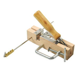 Perforateur d'œillets en bois et acier inoxydable pour cadres de ruche, outil d'apiculture pour l'installation d'œillets en cuivre sur les cadres de fondation de la cire d'<span class=keywords><strong>abeille</strong></span> - Product Image 5