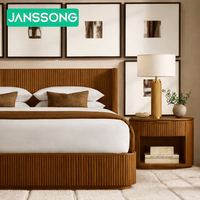 Ensemble de lit de luxe pour chambre d'hôtel, mobilier de chambre moderne en bois massif pour villa, cadre de lit en bois pour intérieur d'hôtel, ensemble de lit en bois