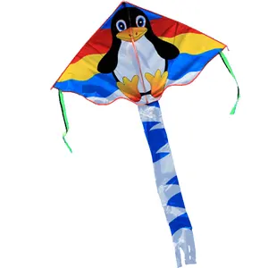 儿童彩色三角洲企鹅风筝
