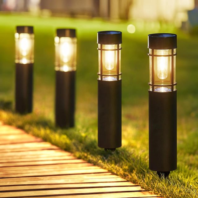 IP65 Waterproof Warm White LED Solar Stake Lantern for Outdoor & Patio Garden Lighting Product