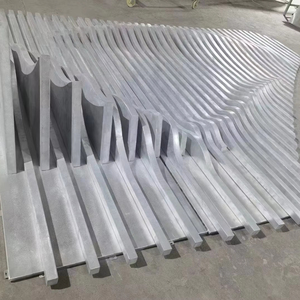 Façade murale en tube carré en aluminium décoratif pour appartement résidentiel moderne - Product Image 1