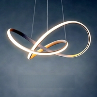 Lustre LED moderne créatif à anneaux entrelacés, lampe suspendue au plafond à intensité variable pour salle à manger, salon, hôtel