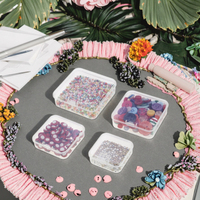 Petits récipients en plastique Boîtes carrées vides en plastique transparent de tailles mixtes pour l'organisation de petits objets bijoux