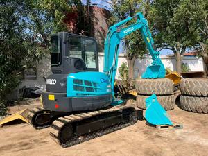 Mini-excavatrice sur chenilles hydraulique d'occasion Kobelco SK55SR-2 de 5,5 tonnes, fabriquée au Japon, à bas prix, modèle 2025, en bon état (roulement moteur) testé - Product Image 3