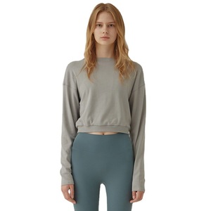 Camiseta Deportiva Corta Asimétrica de Manga Larga con Cuello Cruzado en Color Sólido SUHE TS-004 para Mujer, de Secado Rápido, para Usar con Cinturón, Blanca - Product Image 2