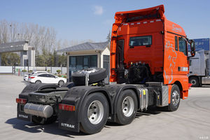 Sinotruck Sitrak Brand 6*4 Euro5 Tractor Truck Low Price for Sale Semi-trailer 10 Wheeler 40Ton Truck Tractor - Product Image 3