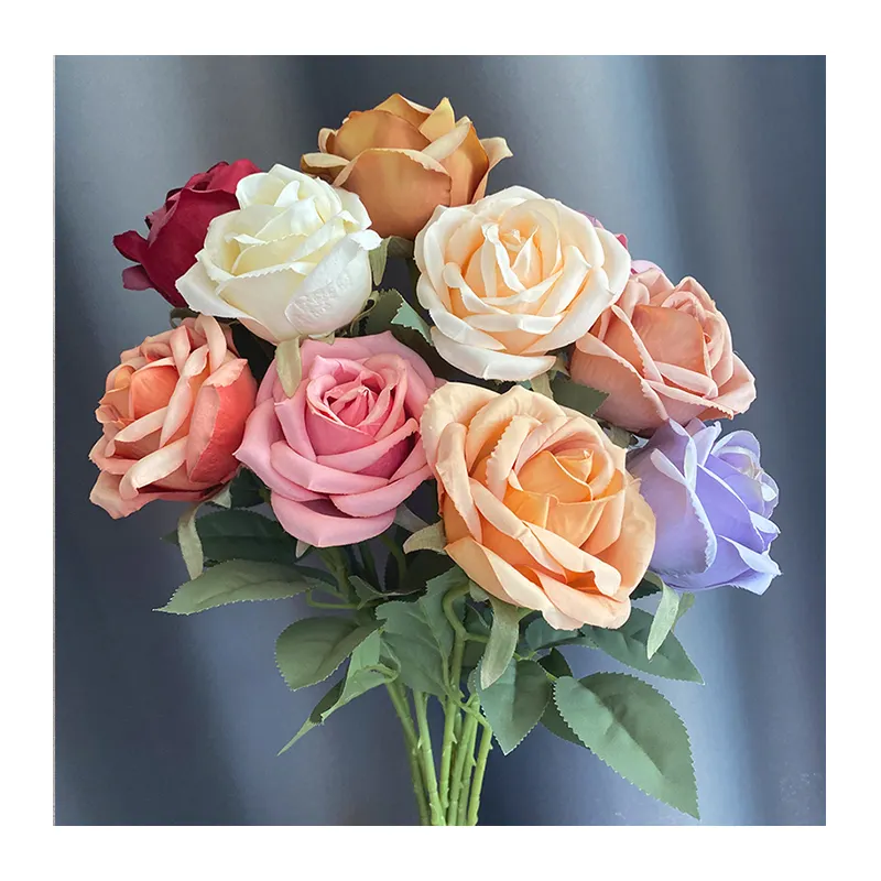 Produttori di fiori artificiali di rosa di alta qualità all'ingrosso all'ingrosso Bouquet di fiori decorativi di fiori di rosa di seta rossa all'ingrosso