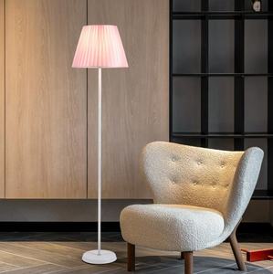 Lampe sur pied LED simple et moderne pour chambre à coucher, lumières LED créatives, lampe sur pied en tissu pour salon, été 2026 - Product Image 4