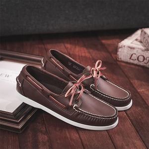 Mocassini <span class=keywords><strong>da</strong></span> Uomo Casual in Pelle Marrone Morbida e Traspirante Stile Barefoot per il Mercato Spagnolo, Comode Loafer <span class=keywords><strong>da</strong></span> Passeggio con Suola Piatta Platform Tipo Scarpa <span class=keywords><strong>da</strong></span> <span class=keywords><strong>Barca</strong></span> - Product Image 1