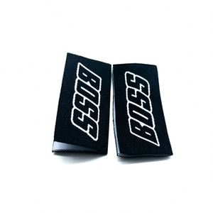 Étiquettes et labels de marque personnalisés en damassé tissé à la machine pour chemises, à coudre sur les vêtements - Product Image 1