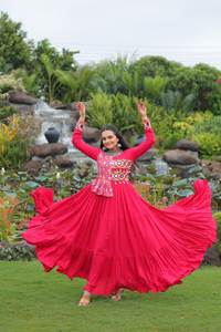 Robe rose en rayonne imprimée, brodée, attrayante, réversible, décontractée, toutes saisons, rayonne Kutchi Gamthi, collections spéciales indiennes - Product Image 6