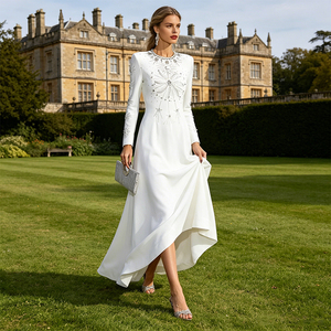 Abito da sera bianco a sirena con maniche regolari, scollo illusione con ricami di strass, lunghezza al pavimento, antistatico - Product Image 5