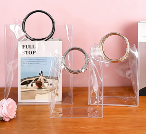 Sac fourre-tout de plage de voyage à bandoulière en PVC transparent grand format personnalisé, écologique et recyclable - Product Image 1