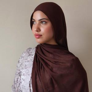 Vente en gros, fabrication OEM ODM, logo personnalisé, hijab uni en modal, hijab musulman pour femmes, couleur unie, doux, respirant, en modal - Product Image 1