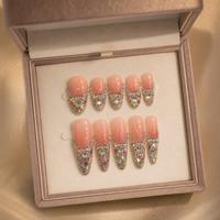 Faux ongles Baolun faits main de luxe, dégradé rose nude, courts, ovales, avec strass dorés et argentés, French manucure, couvrance totale, avec colle