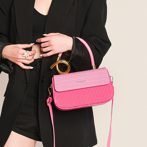 2025 nuevo bolso personalizado europeo y americano, bolso <span class=keywords><strong>de</strong></span> caja <span class=keywords><strong>de</strong></span> gama alta para mujer, bolso cuadrado pequeño cruzado - Product Image 2