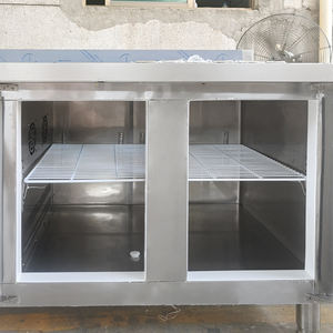 Mostrador de Comida Fría de Acero Inoxidable YM Personalizable, Calefacción Eléctrica, Estructura Desmontable, Fácil Instalación, 500W, Voltaje Universal, Hoteles - Product Image 4