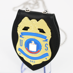 Nhà Sản Xuất Tùy Chỉnh Miễn Phí Thiết Kế Logo Mạ Vàng Lá Chắn Tùy Chỉnh An Ninh Bảo Vệ Phù Hiệu Với Người Giữ Da - Product Image 1