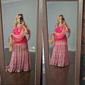 ชุดปาร์ตี้ดีไซน์เนอร์ใหม่เสื้อพาลาซโซและดูปองตาพร้อมการปักกางเกงสไตล์ Sharara และ kurta - Product Image 1