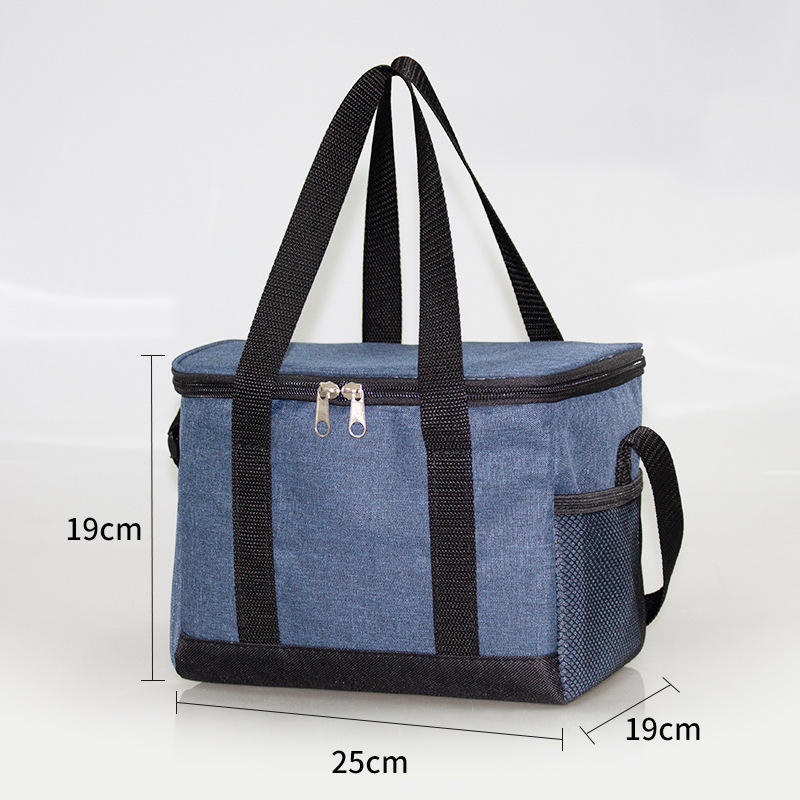 สีกรมท่า