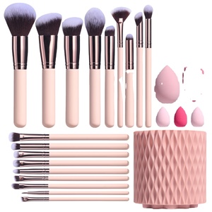 Nouveau best-seller 18 pièces pinceaux <span class=keywords><strong>de</strong></span> maquillage rose pratique baril <span class=keywords><strong>rotatif</strong></span> poudre spécial baril pinceaux <span class=keywords><strong>de</strong></span> maquillage - Product Image 2