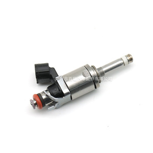 Inyector de combustible Pe01-13250C para Mazda 3 Cx-3 Mx-5, pieza de repuesto para sistema de inyección electrónica de combustible, construcción metálica - Product Image 2