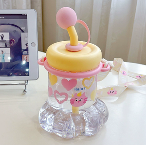 Linda Botella de Agua Portátil de Plástico a Prueba de Caídas con Diseño de Pata de Gato para Niñas, 1000ml, Vaso con Pajita para Beber en Verano, para Uso en Exteriores - Product Image 1