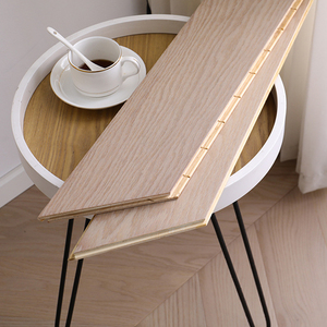 Piso de Parquet de Roble Blanco Multicapa de 12 mm, Pintado a Mano por Artesanos, Grado ISO9001 ABC, Sistema de Click Chevron, Diseñado para Escaleras - Product Image 2
