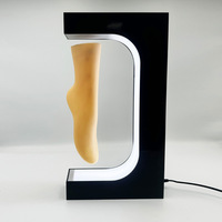 Support de présentation rotatif flottant en acrylique à lévitation magnétique moderne pour modèle de pied en forme de chaussette pour vitrine de magasin d'exposition