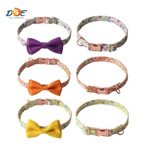 Collar para Perro con Diseño Floral Elegante <span class=keywords><strong>de</strong></span> Doe Pet Factory, Poliéster Ecológico con Hebilla Ajustable, Diseño Sostenible - Product Image 1