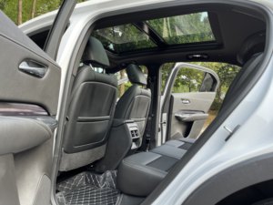 Cadillac <span class=keywords><strong>XT4</strong></span> <span class=keywords><strong>2022</strong></span> China VI, Auto Usado con Volante a la Izquierda - Product Image 5