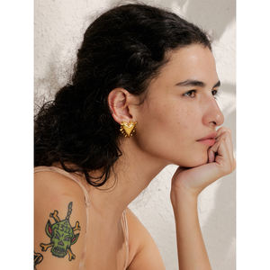 Orecchini a perno JINYOU 225 in acciaio inossidabile placcato oro 18K PVD, gioielli romantici alla <span class=keywords><strong>moda</strong></span> a forma di cuore per donna - Product Image 5