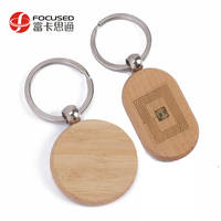 Étanche Programmable 13.56MHz HF carré perle porte-clés en bois hôtel porte clé gravure blanc Nfc Tag rfid bois porte-clés