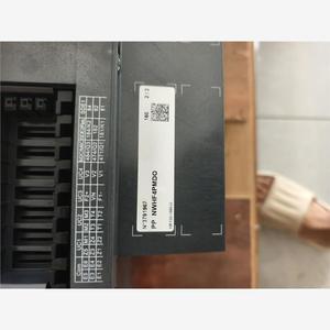 SCH neider nw12hf khung ngắt mạch Thương hiệu Mới ban đầu với số lượng đóng gói 3 - Product Image 3