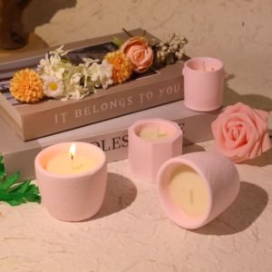 Candela Artigianale in Cera di Soia in Contenitore di Gesso, Candela Profumata per Aromaterapia Domestica, Idea Regalo - Product Image 1