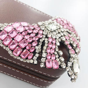 Patch brodé personnalisé en chenille avec fermeture velcro pour vêtements, patch brodé personnalisé à coller au fer pour vêtements - Product Image 1