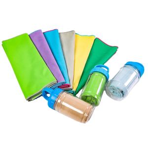 Serviette de plage en daim microfibre super absorbant anti sable avec logo personnalisé en gros - Product Image 2