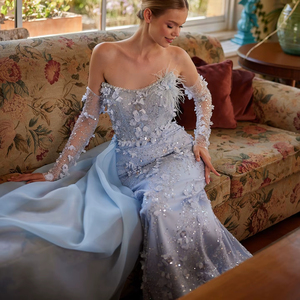 Elegante Abito <span class=keywords><strong>da</strong></span> Sera Blu con Fiori 3D e Piume Stile Sirena con Maniche Rosa per Matrimoni e Feste Lsz342-1 - Product Image 3