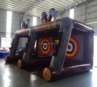Jeu de lancer de hache gonflable à double piste, jeu sportif interactif de type carnaval, jeu de lancer sur cible gonflable pour location d'événements et de fêtes